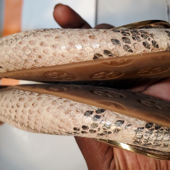 Tory Burch Reva Python skin leather Flats - Picture 12 of 16